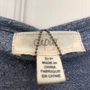 Sweater/casual sweatshirt